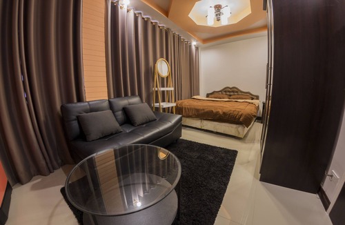 Mak Khaeng Hotel | Maximum Luxury Apartment