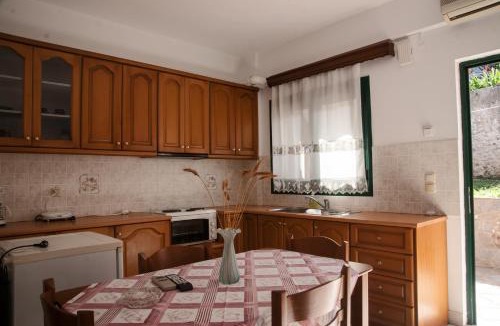 Koroni Apartment | Maxis apartment 3