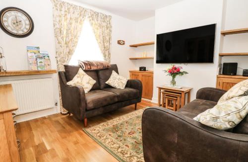 Shanklin House | May Cottage