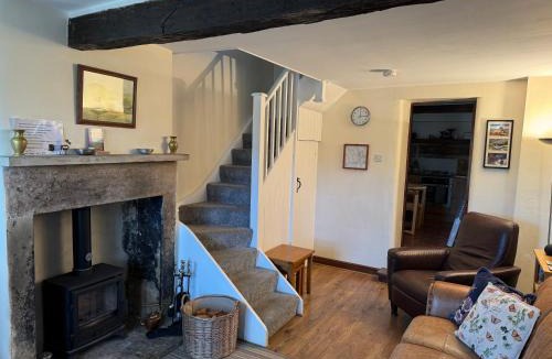Tideswell House | May Cottage
