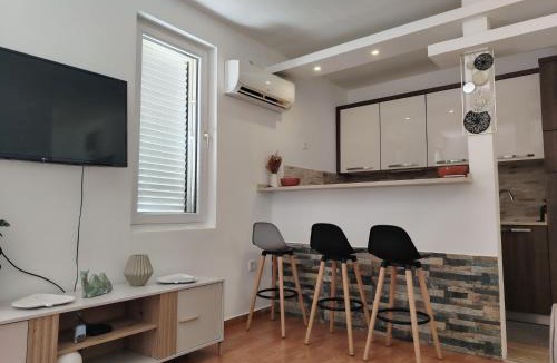 Dobrota Apartment | Maya bay