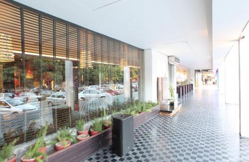 Sector 35 Hotel | Maya Hotel