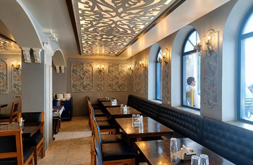 Taj Ganj Hotel | Maya Hotel & Restaurant