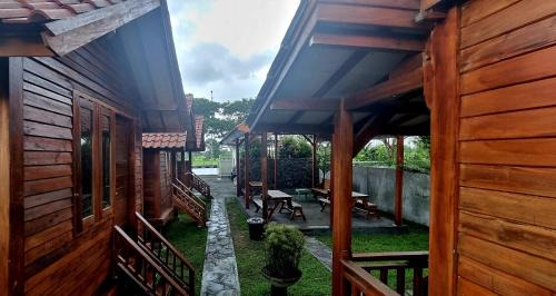Praya House | Mayeka Transit Hostel Bandara Internasional Lombok