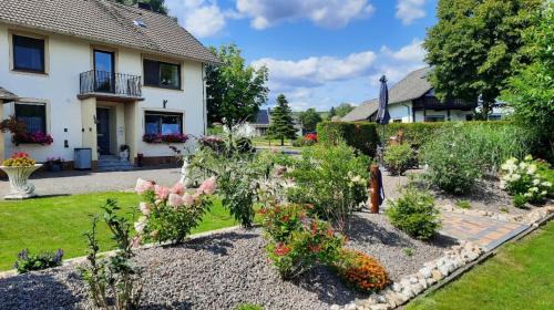 Flesten House | Mayesch Hof