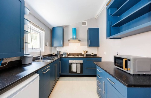 Shortlands House | Mayfield Cottage