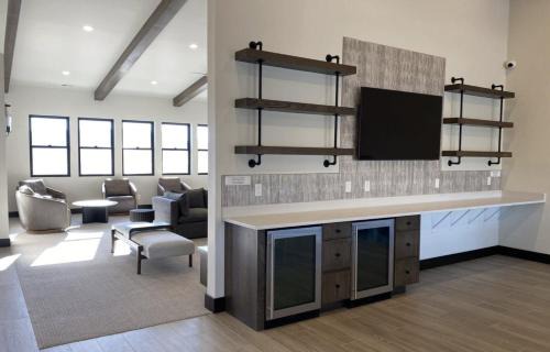 Park City House | Mayflower Lakeside Retreat Free Ski Shuttle to DV