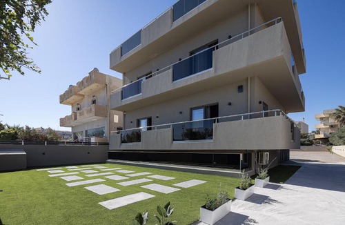 Agios Dimitrios Apartment | Mayom Luxury Studios