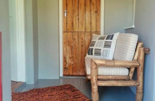 Uniondale House | Mayors Rest on 44