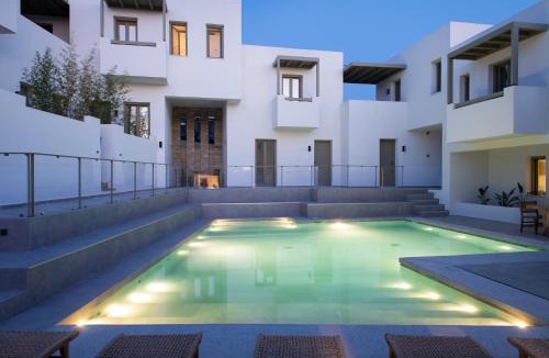 Naousa Hotel | Mazee Paros