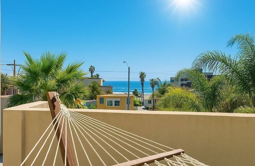 South Mission Beach Condo | MB 3BR Oceanview Penthouse with HUGE Rooftop decks