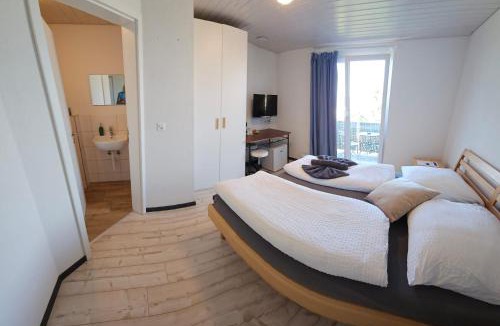 Altnau Hotel | MBar
