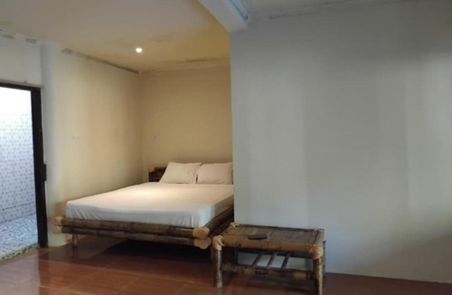 Senggigi Hotel | MBE BALENG KU