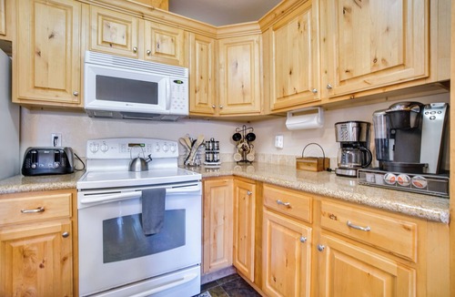 McCall Apartment | Mccall Vacation Rental ~ 1/2 Mi to Payette Lake!