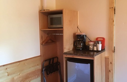 McKinley Park Cabin | McKinley Creekside Cabins