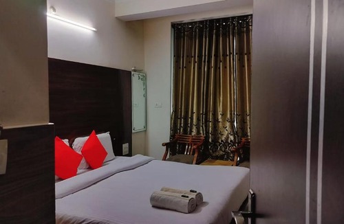 Dharamshala Hotel | McLeod Ganj Best hotel Royal india #Cheapest hotel #Mountain View# Near Dalai Lama temple 100m