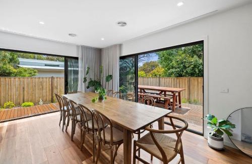 Anglesea House | McMillan Escape