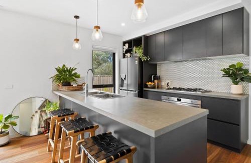 Anglesea House | McMillan Escape