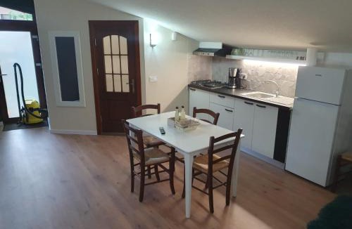 Curtea De Arges Apartment | MD Apartament- Cazare la curte