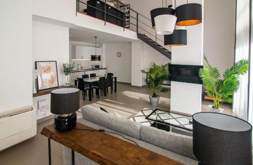 Paterna Apartment | MD Valterna Suites & Pool