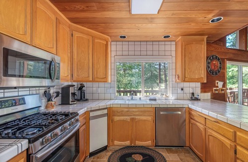 Arnold Cabin | Meadow Greens- Blue Lake Springs, Golf