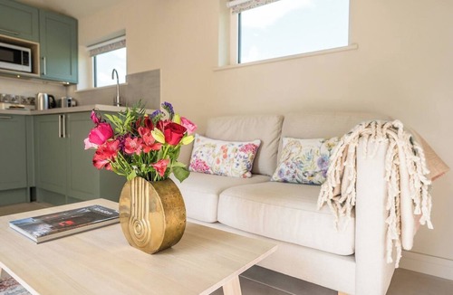 Brampton Apartment | Meadow View, Brampton