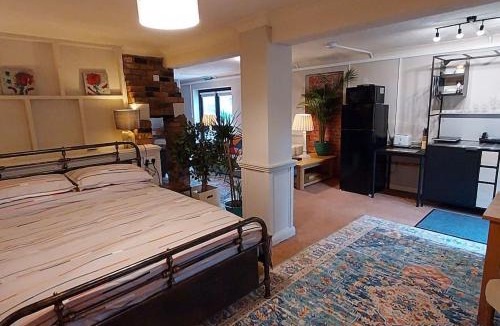 Bedford Apartment | Meadow View