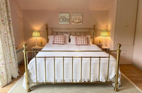 Mayfield House | Meadow View