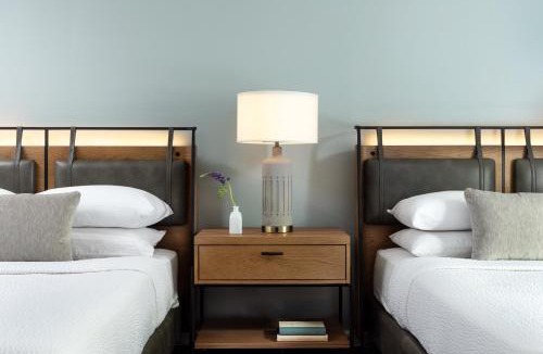 Blowing Rock Hotel | Meadowbrook Inn