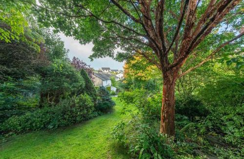 Lindale House | Meadowcroft