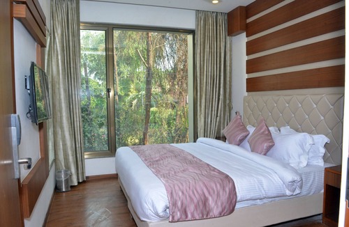 Varanasi Hotel | Meadows