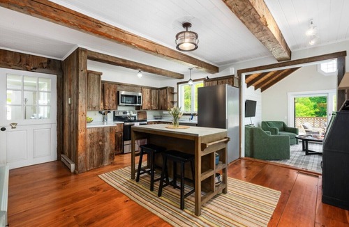 Wilmington Ski Chalet | Meadowview: Private Pool, Hot Tub, Tennis & Pickle
