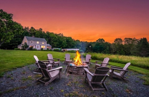 Wilmington Ski Chalet | Meadowview: Private Pool, Hot Tub, Tennis & Pickle