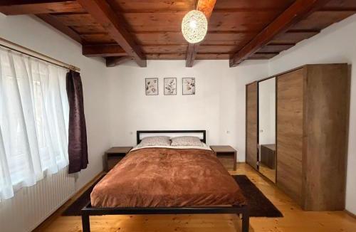 Simonesti Apartment | Medelore Cottage