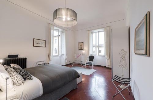 Oltrarno House | MediciApt - Old Bridge