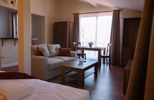 Sinmartin Apartment | Mediterana Studio next to Baile Felix