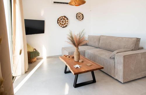 Faistos Apartment | Mediterranean Blue Suites & Villa - Blue Bay Suite