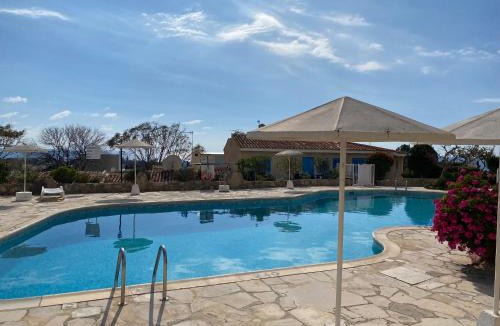 Chlorakas Villa | Mediterranean Cottage, Sea View, Great Location