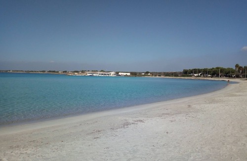 Sant'Isidoro Villa | Mediterranean-style villa a few meters from the sea.