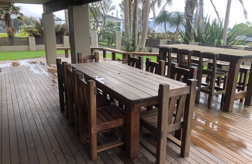 Waihi Beach House | Mediterranean-style home in cul-de-sac a few minutes walk to shops and beach.