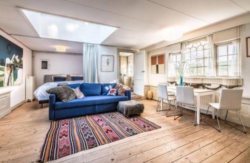 Edam Apartment | Meeuwen Manor