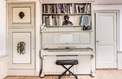 Edam Apartment | Meeuwen Manor