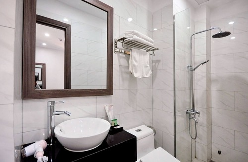 Vinh Hai Hotel | Mega Light Hotel