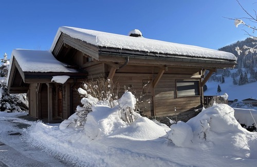 Demi-Quartier Ski Chalet | MEGEVE Traditional wooden chalet in the heart of the mountains - 8 people