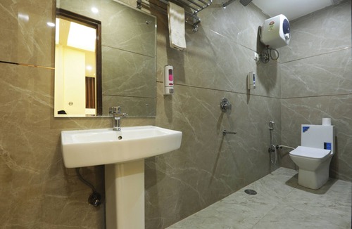 Sector 62 Hotel | Mehak Palace