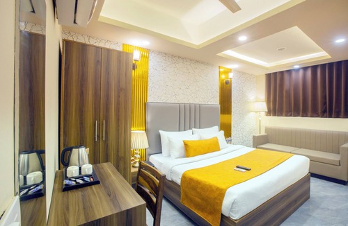 Sector 62 Hotel | Mehak Palace