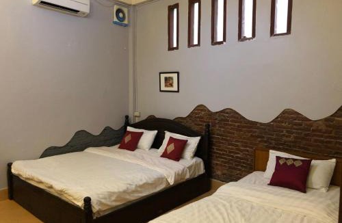 Vientiane House | Mekong Riverside