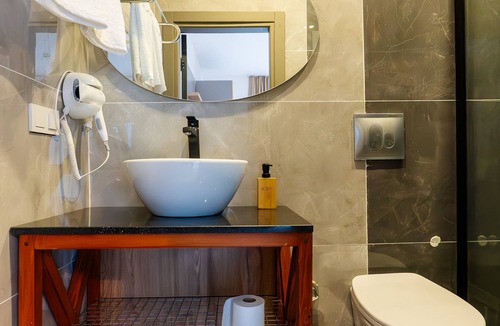 Golturkbuku Hotel | Melengeç Otel