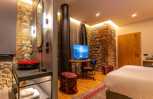 Leskovik Hotel | Melesin Distillery