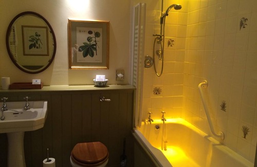 Slate Islands Bed & Breakfast | Melfort House
